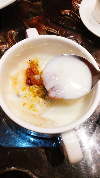 Yuk Bukber! Nikmatnya Cita Rasa Timur Tengah di Ajwad Resto
