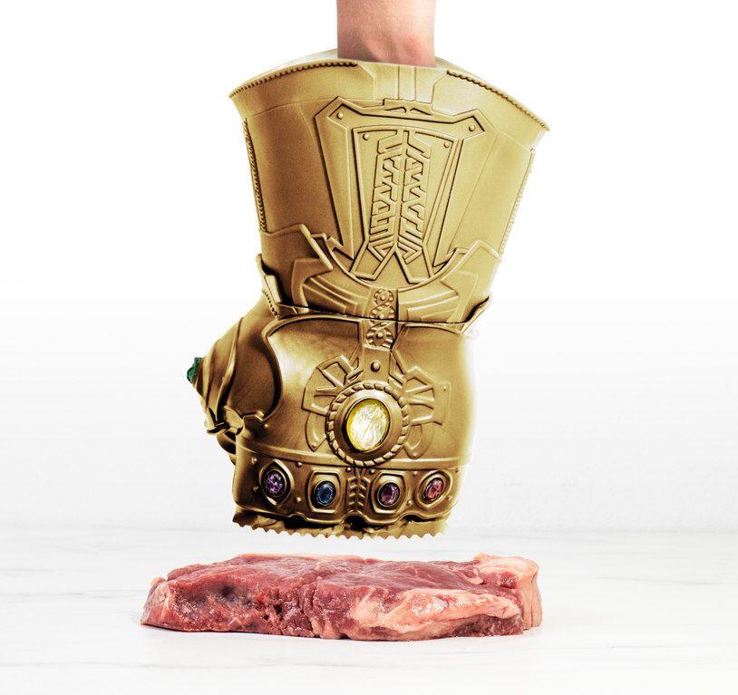Thanos Pasti Terhina! Sarung Tangannya Digunakan Untuk Melunakkan Daging