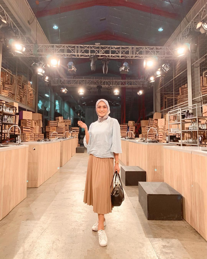 Jadi Betah Nonton, Berikut 5 Peserta Master Chef Indonesia Yang Memilki Paras Cantik.