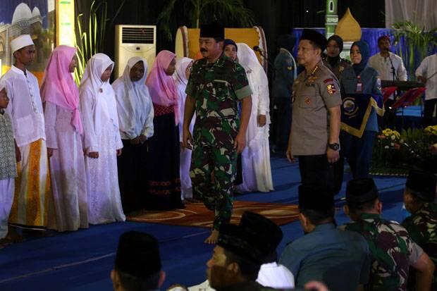 Panglima TNI Mengajak Masyarakat Bersatu dan Bersama Membangun Negara