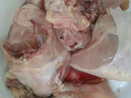 Cara Mengetahui Daging Ayam Yang Sudah Tak Layak Konsumsi