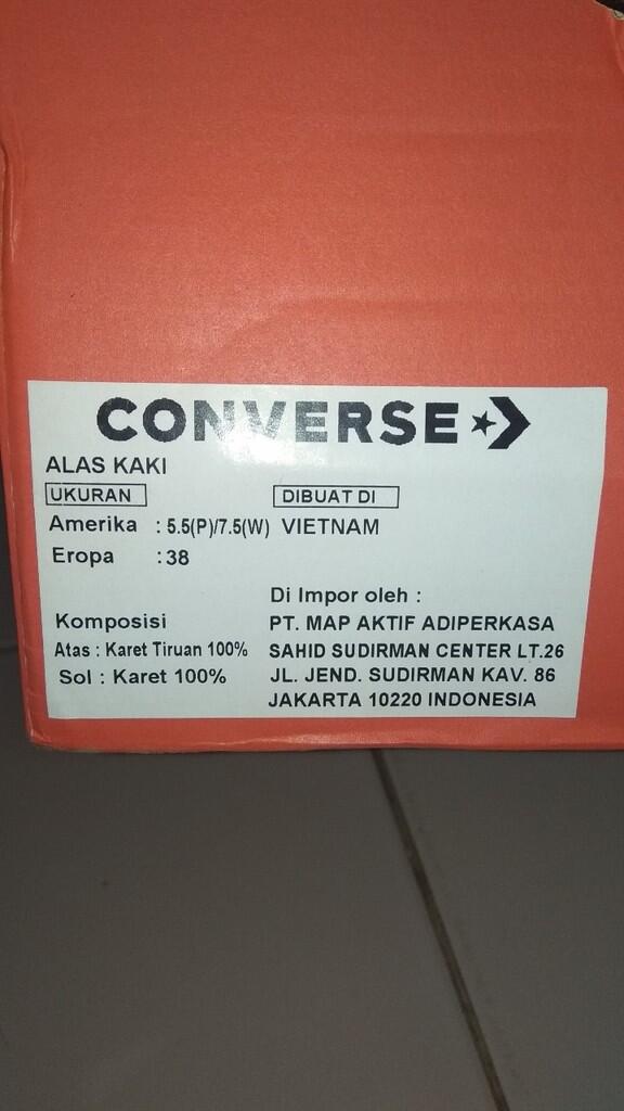 WTA converse fake or ori