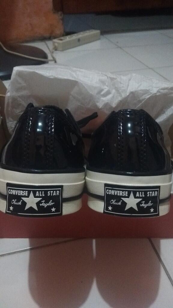 WTA converse fake or ori