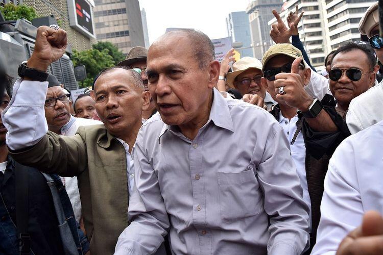 Polri Cabut Pencekalan Kivlan Zen