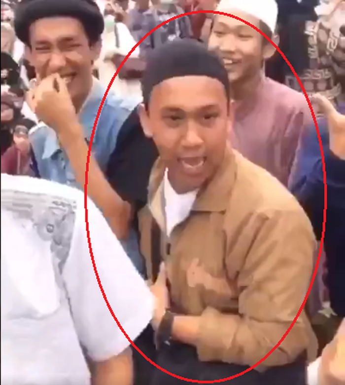 Ruhut Ingatkan Prabowo Pendukungnya Udah Banyak Yang Pada Gendeng