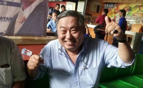 Suara Azan Membuat Satu Keluarga Tionghoa di Palembang Bersyahadat