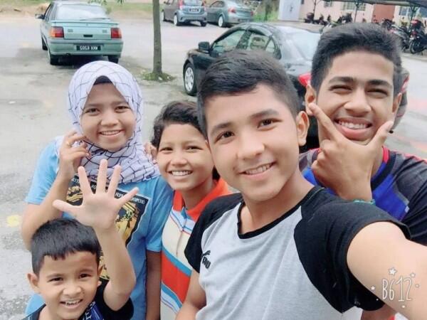 Merantau ke Indonesia, 10 Momen Kebersamaan Jirayut dan Keluarga Besar
