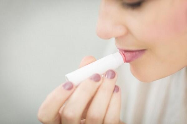 Lakukan 5 Tips Ini Agar Bibir Tidak Kering Saat Berpuasa