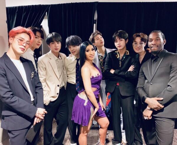 Selain Halsey, 7 Artis Ini Juga Berfoto dengan BTS di Amerika