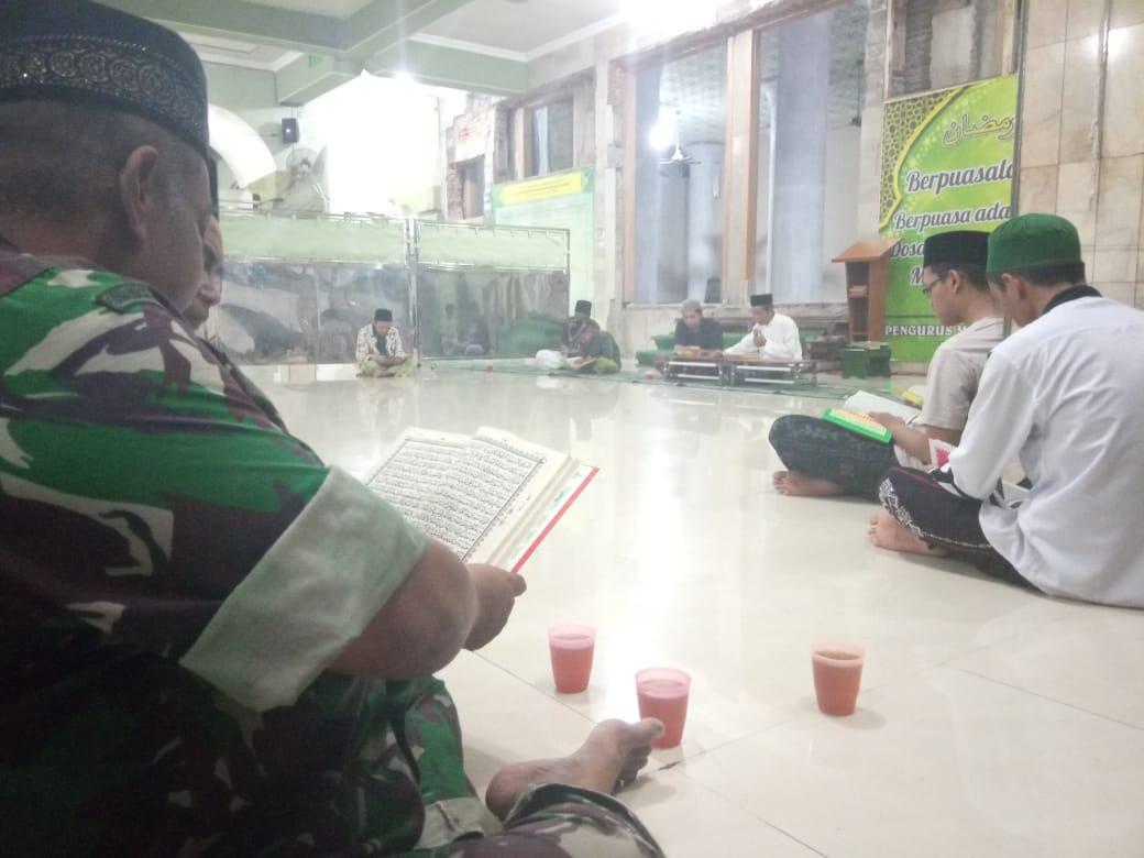 Tadarus Alqur’an, Salah Satu Kegiatan Babinsa Pecangaan