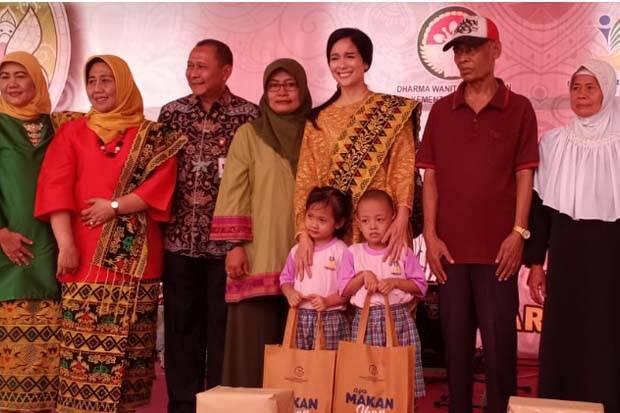 Kemensos Sosialisasikan Gerakan Makan Ikan pada Anak-anak