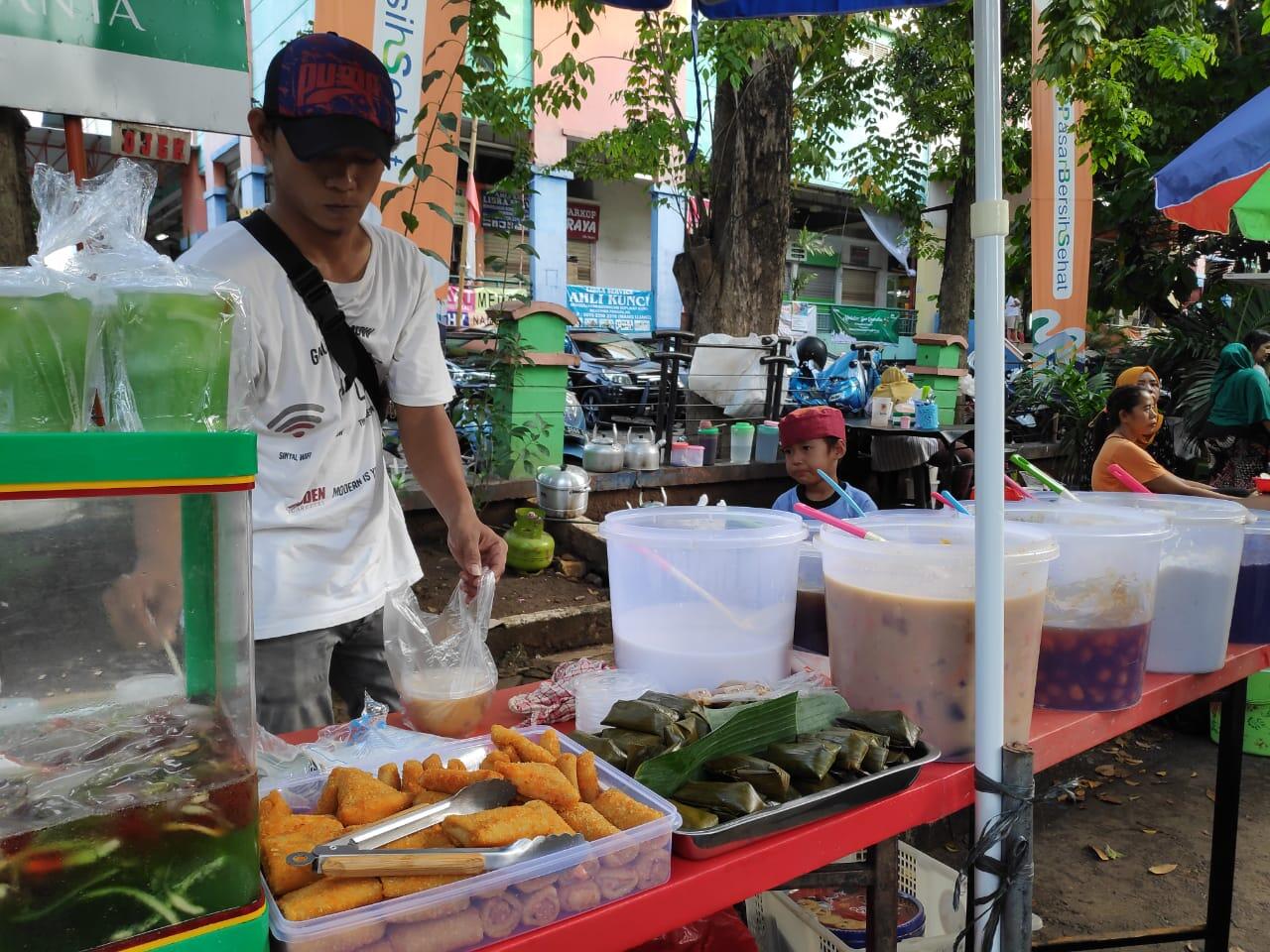 Buka Puasa di Pasar Santa: Harus Coba Nasi Kulit dan Se'i Sapi Gan!