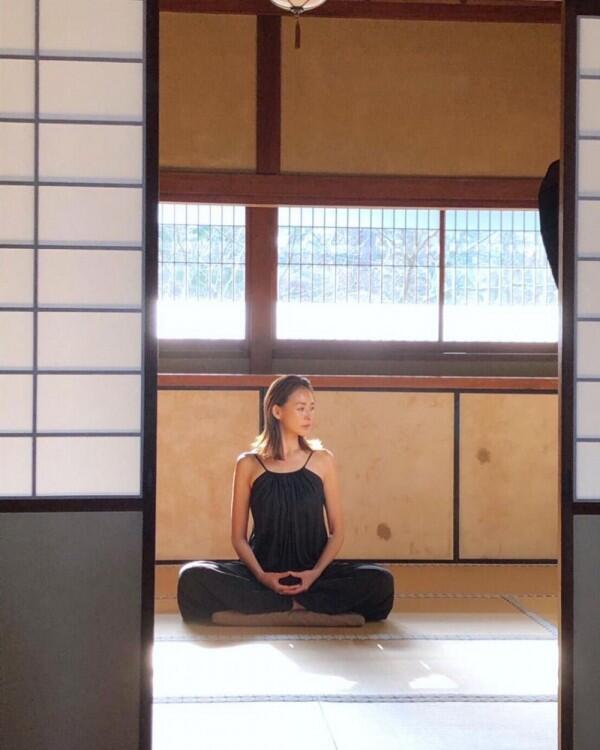 6 Gerakan Yoga Untuk Pemula, Buat Kamu yang Baru Memulainya