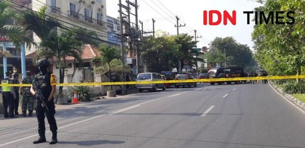 Tak Ada Car Free Day Pagi Itu di Jalan Diponegoro, Surabaya