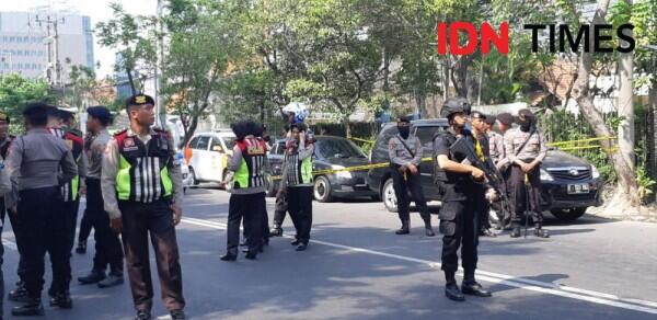 Tak Ada Car Free Day Pagi Itu di Jalan Diponegoro, Surabaya