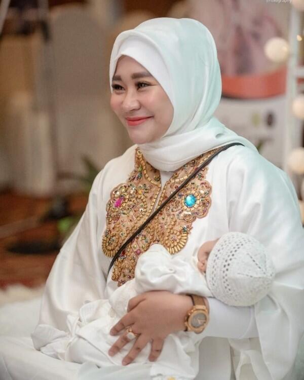 Bikin Pangling, 11 Potret Kabar Terbaru Mantan Penyanyi Cilik 90-an