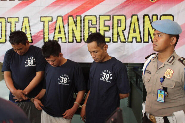 Peras Sekdes Rp700 Juta, Wartawan dan Polisi Gadungan Dibekuk