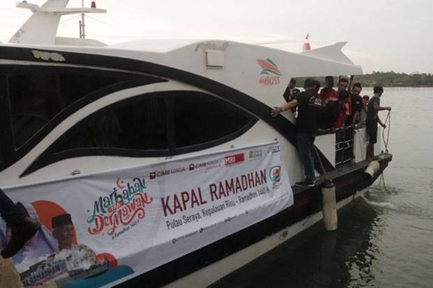 ACT Bersama CIMB Niaga Layarkan Kapal Ramadhan ke Pulau Seraya