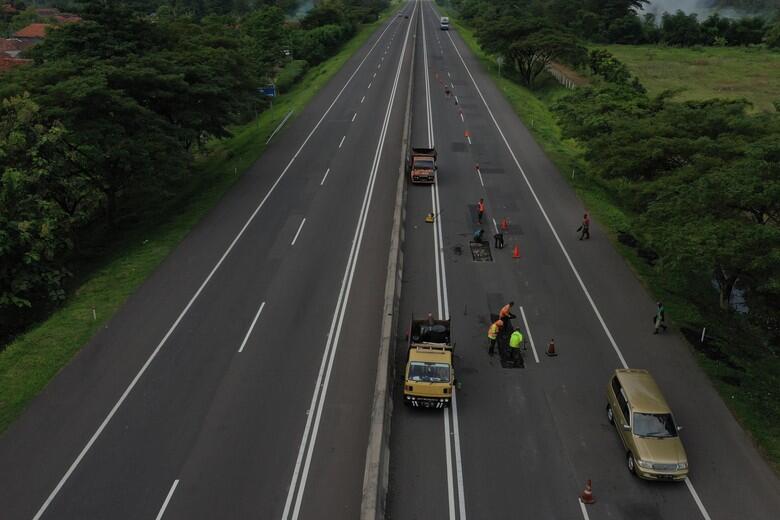 Jangan Cuma Tol, Sebaiknya Pemerintah Perhatikan Jalan Provinsi