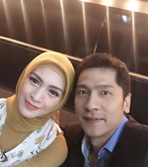 Didoakan Istiqomah, Ini 10 Potret Cantik Donita dengan Hijab Anggunnya
