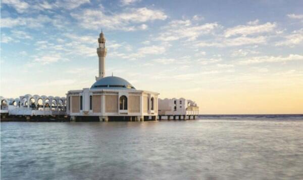 7 Masjid Terapung dengan Panorama Air Terbaik di Dunia, Cantik Banget!