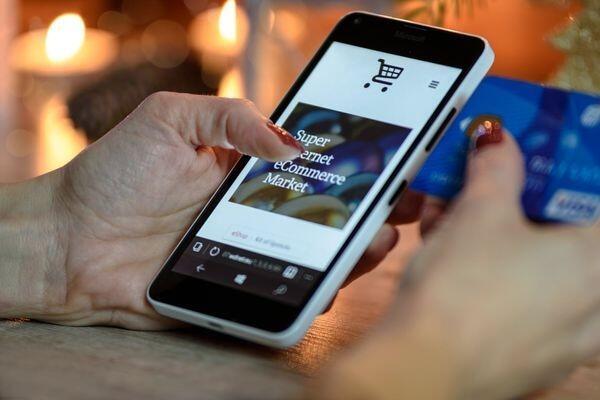 Suka Beli Makanan Online Saat Ramadan? Jangan Asal Pesan, Ini Tipsnya!