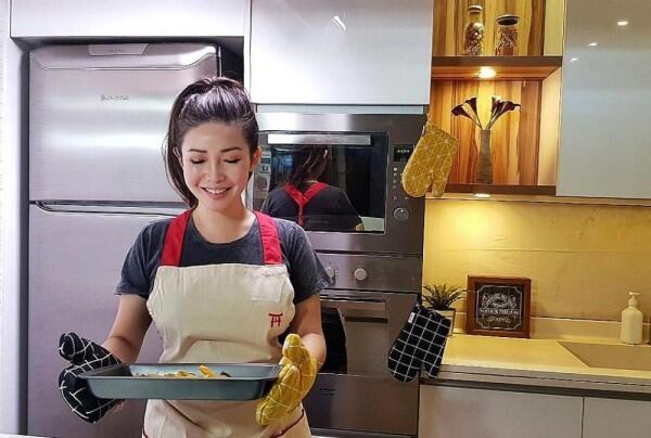 Suka Masak Sejak Kecil, Ini Perjalanan Karier Celebrity Chef Marinka