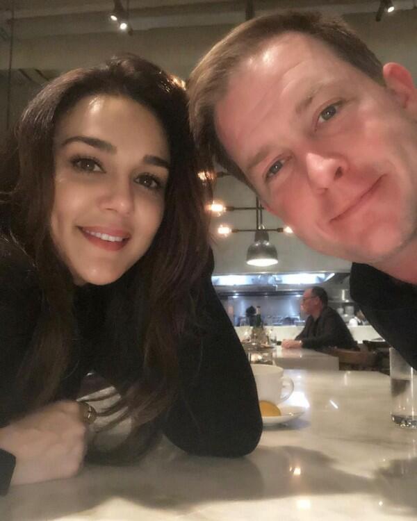 Awet Muda! 12 Potret Terkini Preity Zinta yang Makin Anggun