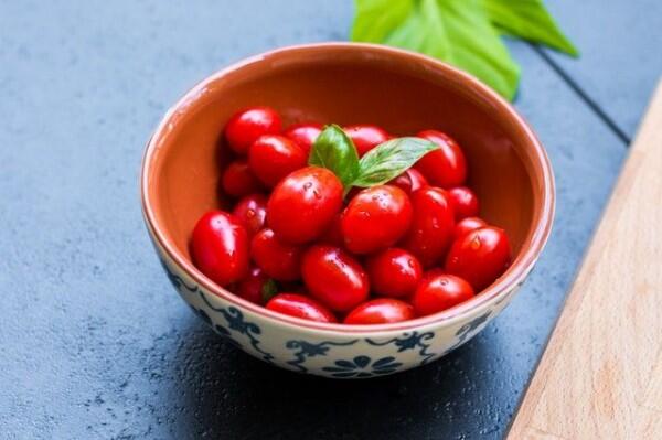 5 Langkah Mudah Bikin Manisan Tomat Rasa Kurma