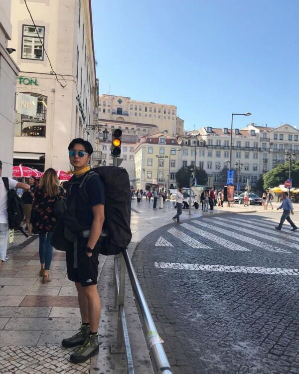 10 Potret Liburan Jung Il Woo Ala Backpaker di Eropa, Keren!