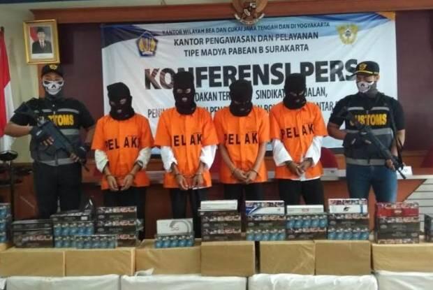 Bea Cukai Surakarta Bongkar Perdagangan Rokok Ilegal Antarpulau