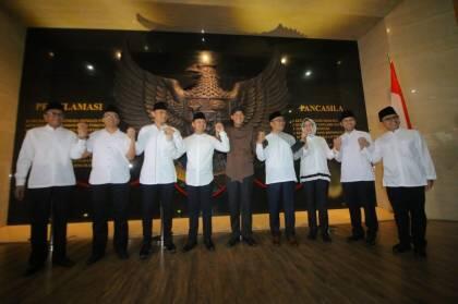 Gubernur Sulsel dan 9 Tokoh Sepakat Bangun Indonesia Damai