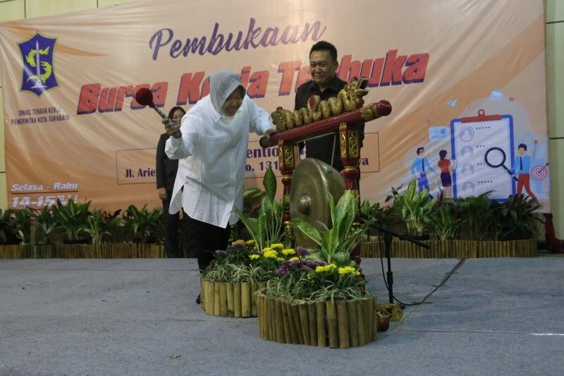 Risma: Pencari Kerja Harus Siap Hadapi Pasar Bebas 2020