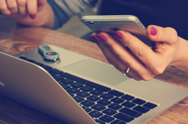 6 Tips Membeli Smartphone Secara Online Agar Tidak Tertipu