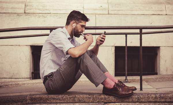 6 Tips Membeli Smartphone Secara Online Agar Tidak Tertipu