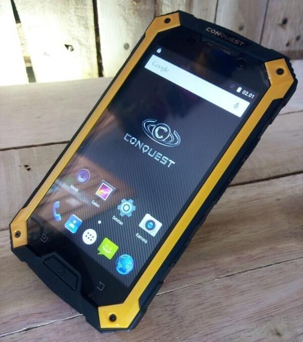 6 Smartphone Tahan Segala Medan Cocok untuk Kegiatan Outdoor