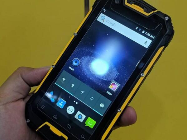 6 Smartphone Tahan Segala Medan Cocok untuk Kegiatan Outdoor