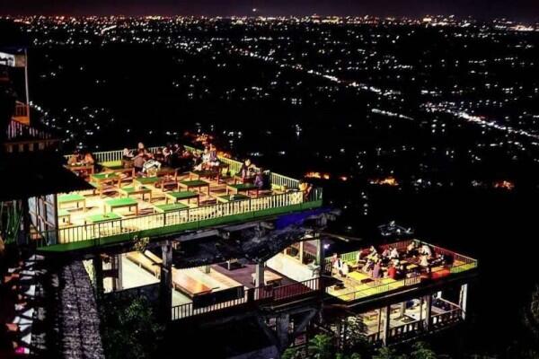 10 Bukit Bintang Kece di Indonesia Ini Tawarkan Suasana Romantis