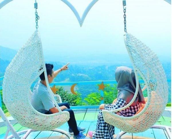10 Bukit Bintang Kece di Indonesia Ini Tawarkan Suasana Romantis
