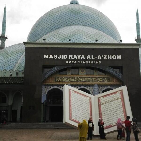 7 Hal Menarik Masjid Raya Al-A'zhom, Kebanggaan Warga Tangerang Nih