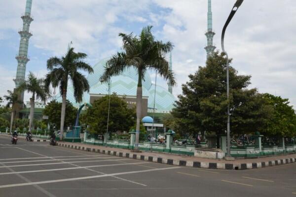 7 Hal Menarik Masjid Raya Al-A'zhom, Kebanggaan Warga Tangerang Nih