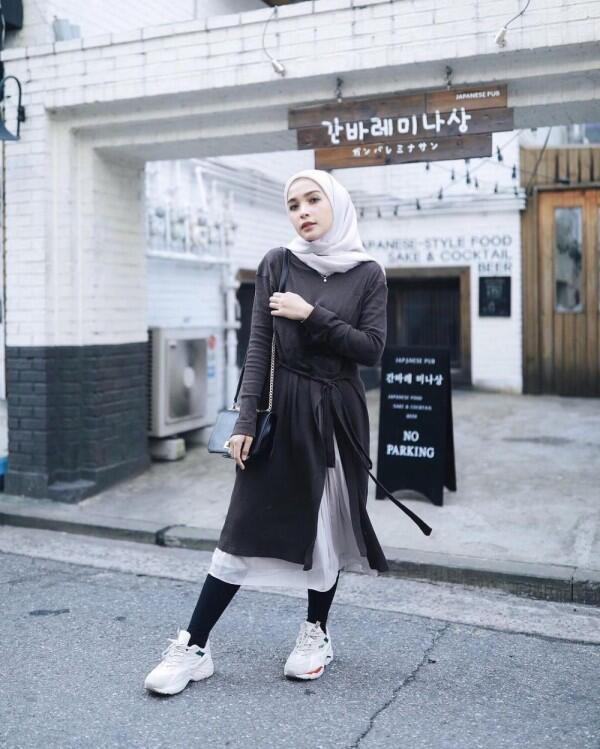 8 OOTD Manis Hamidah Rachmayanti yang Pas Buat Acara Buka Bersama