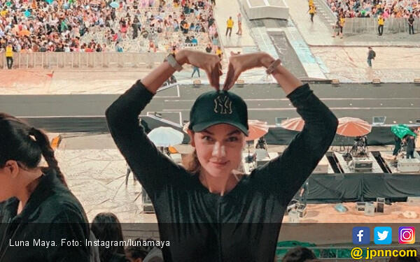 Pantas Luna Maya Histeris Dapat Kiriman Dari BTS, Ternyata Isinya Adalah