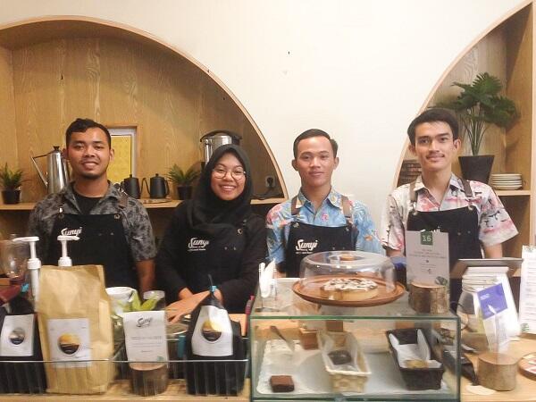 Nikmatnya Kopi Susu Buatan Barista Disabilitas di Sunyi House of Coffee and Hope