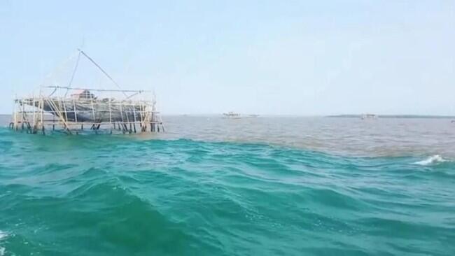 Fenomena 'Laut Terbelah' Bikin Nelayan Pasuruan Lebih Jauh Cari Ikan