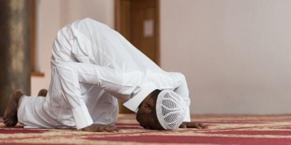 Niat, Doa dan Tata Cara Salat Taubat di Bulan Ramadan