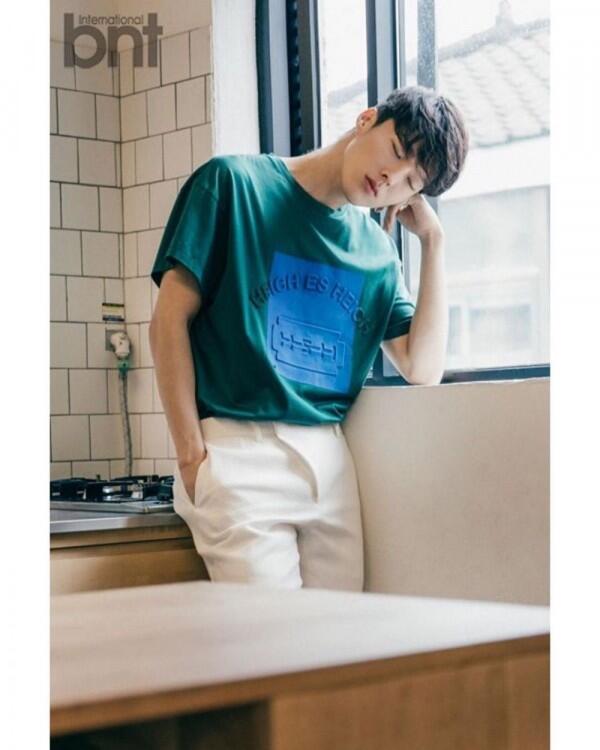 Jadi Main Lead di Drama Rom-Com, Ini 10 Potret Memesona Jang Ki Yong