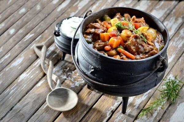 7 Kuliner Khas Afrika Selatan Serba Daging yang Menggiurkan Lidah