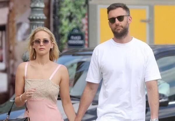 Kabar Bahagia, Ini 5 Fakta Pesta Pertunangan Jennifer Lawrence!