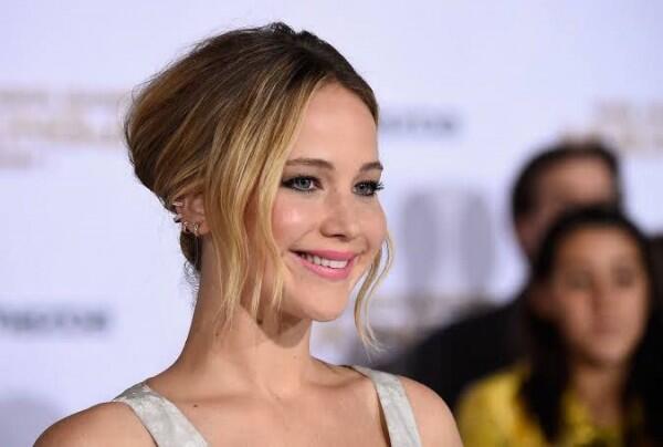 Kabar Bahagia, Ini 5 Fakta Pesta Pertunangan Jennifer Lawrence!